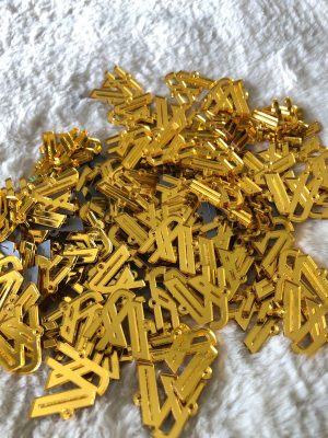 Label Akrlik Custom Bentuk